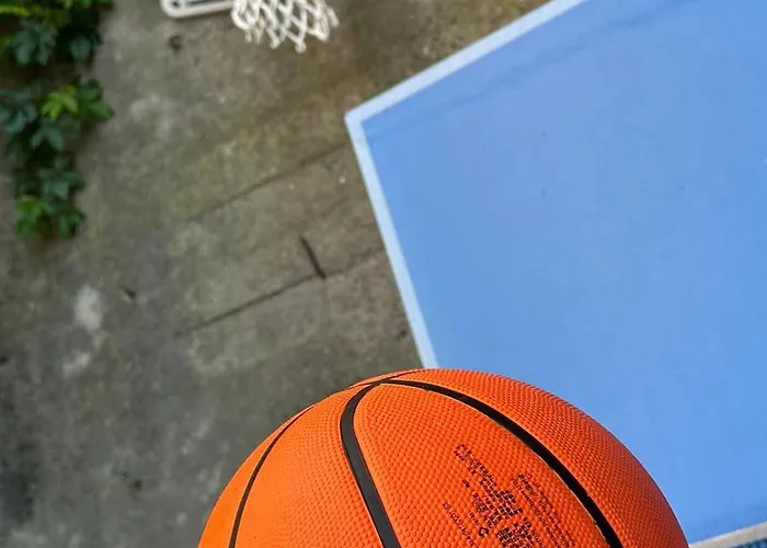 Da Luciano Vicino Stazione Piazza Principe *