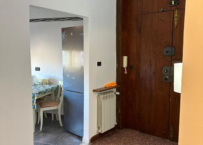 Da Luciano Vicino Stazione Piazza Principe Lägenhet Genua