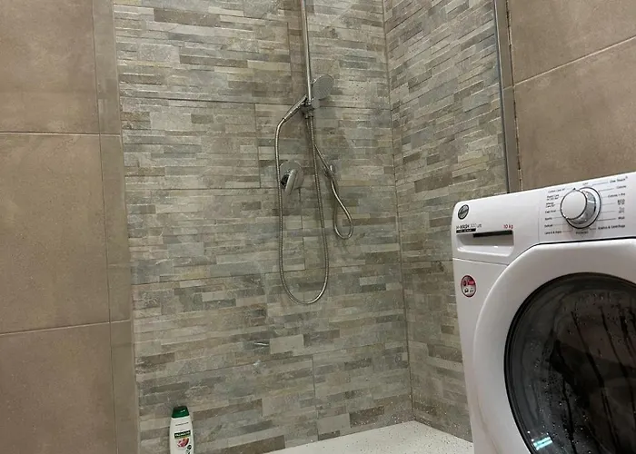 Da Luciano Vicino Stazione Piazza Principe Lägenhet Genua